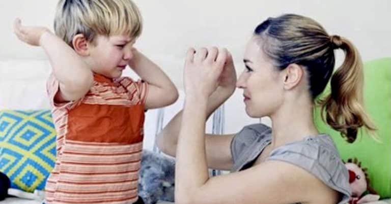 Poser les limites avec les jeunes enfants
